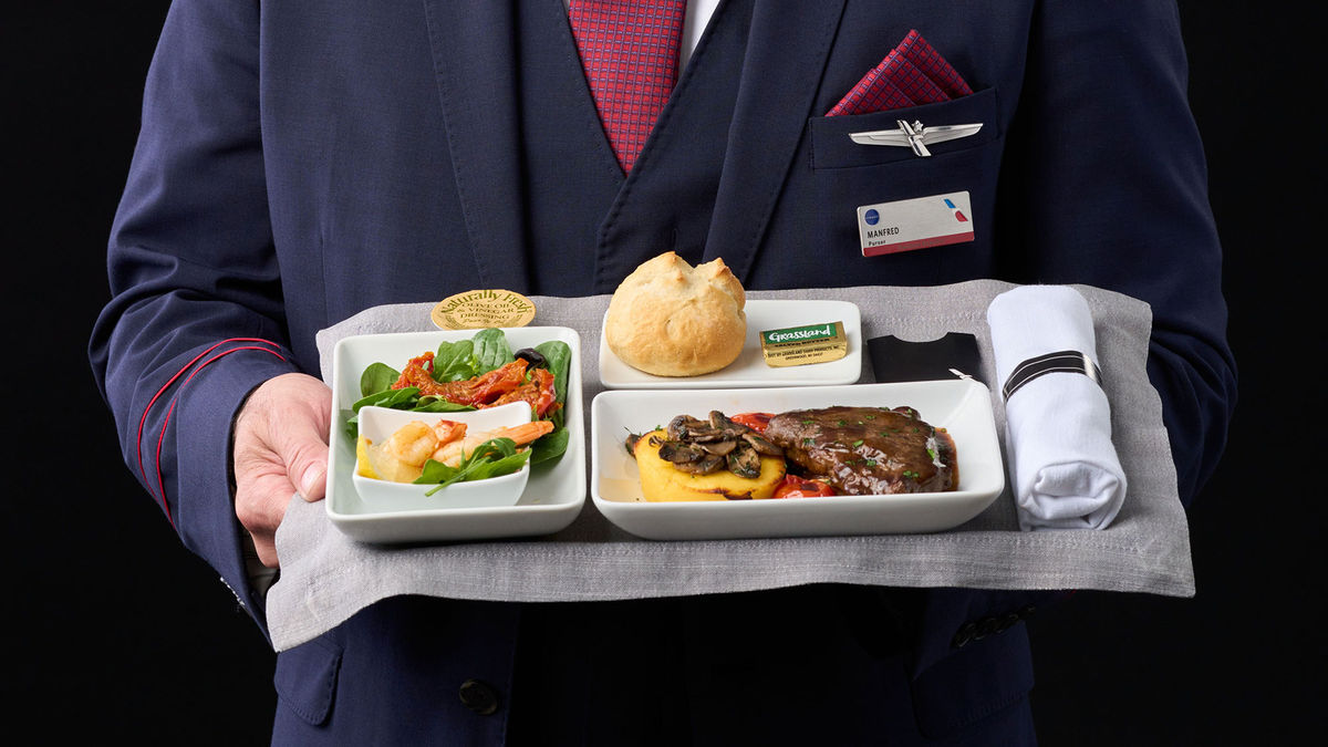 Can I Take Food on American Airlines?