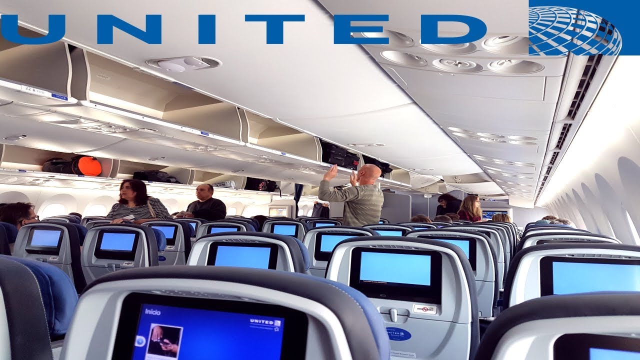 What Are United Airlines Like to Fly With?