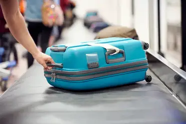 What Happens to Luggage During Overnight Layover American Airlines?