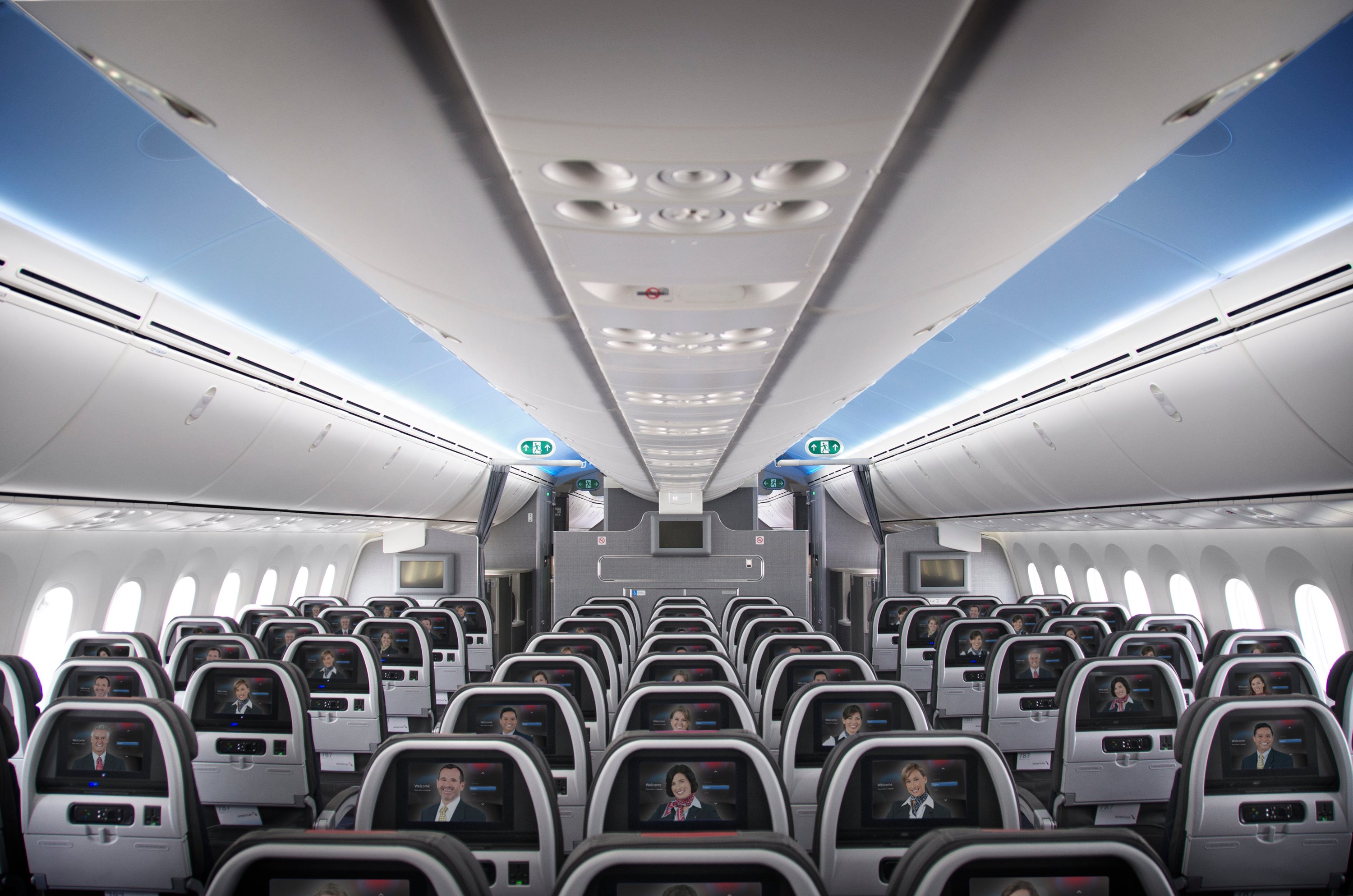 Is American Airlines Main Cabin Refundable?