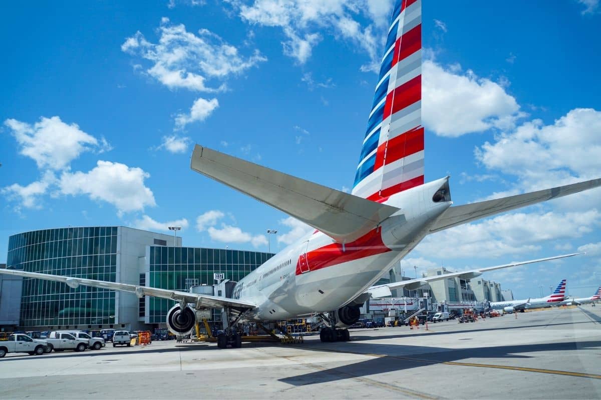 Does American Airlines Fly to Ireland?