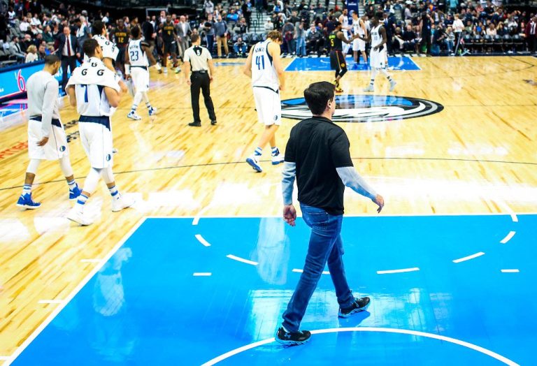 Does Mark Cuban Own American Airlines Center?