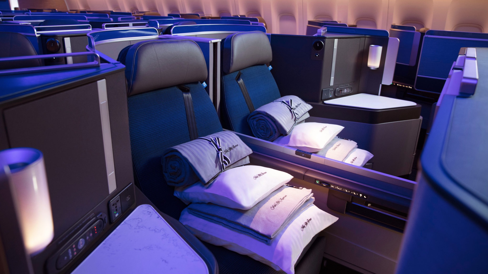 Is United Airlines Business Class Good?