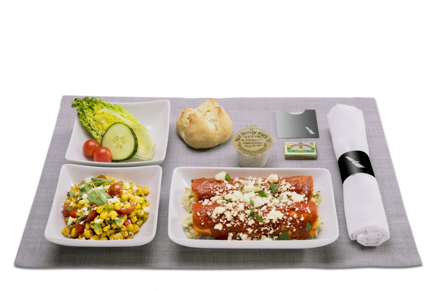 Does American Airlines Serve Food on International Flights?