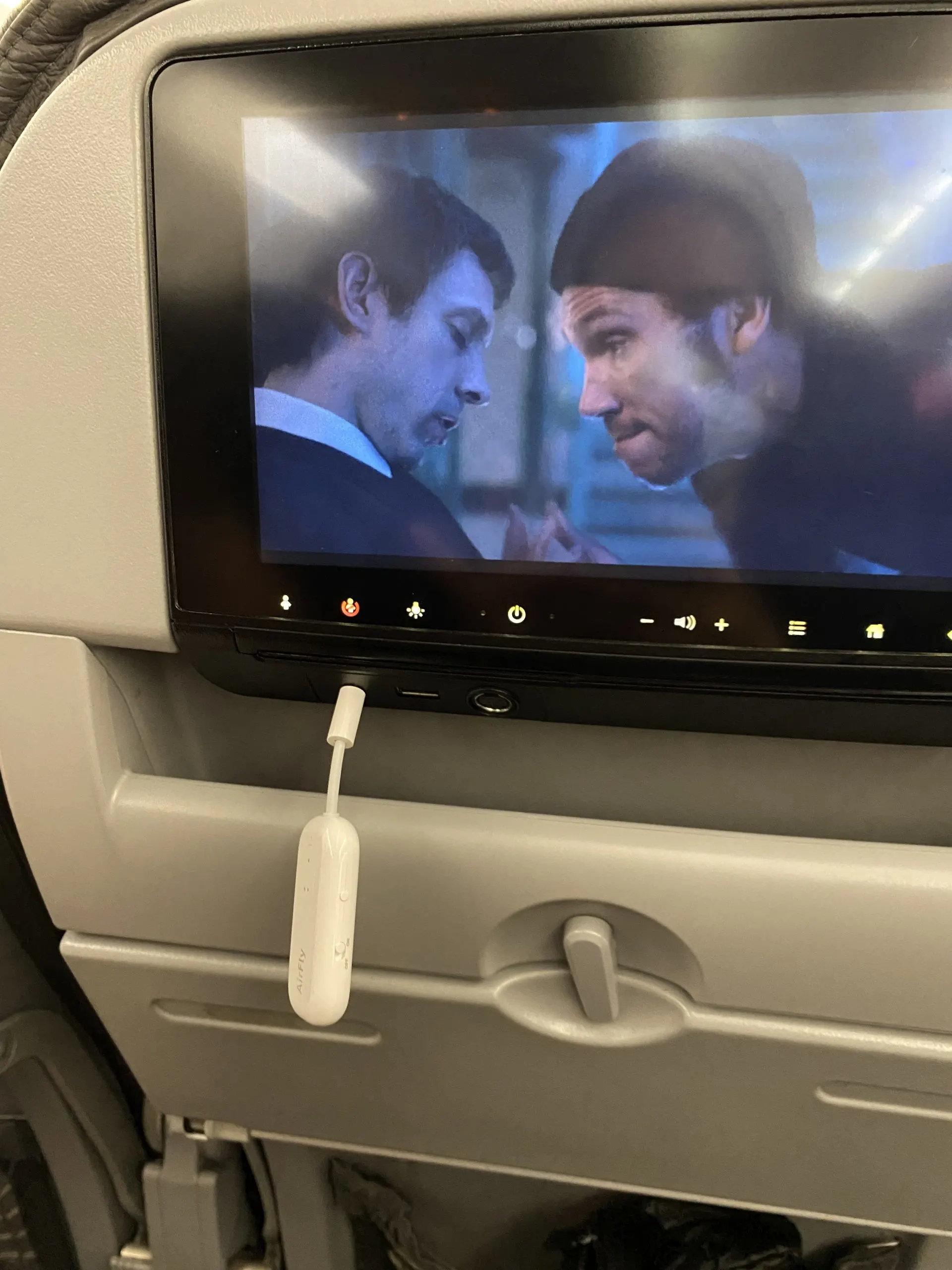 Can You Use Airpods on American Airlines?