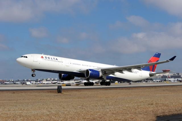 Does Delta Airlines Fly to Singapore?